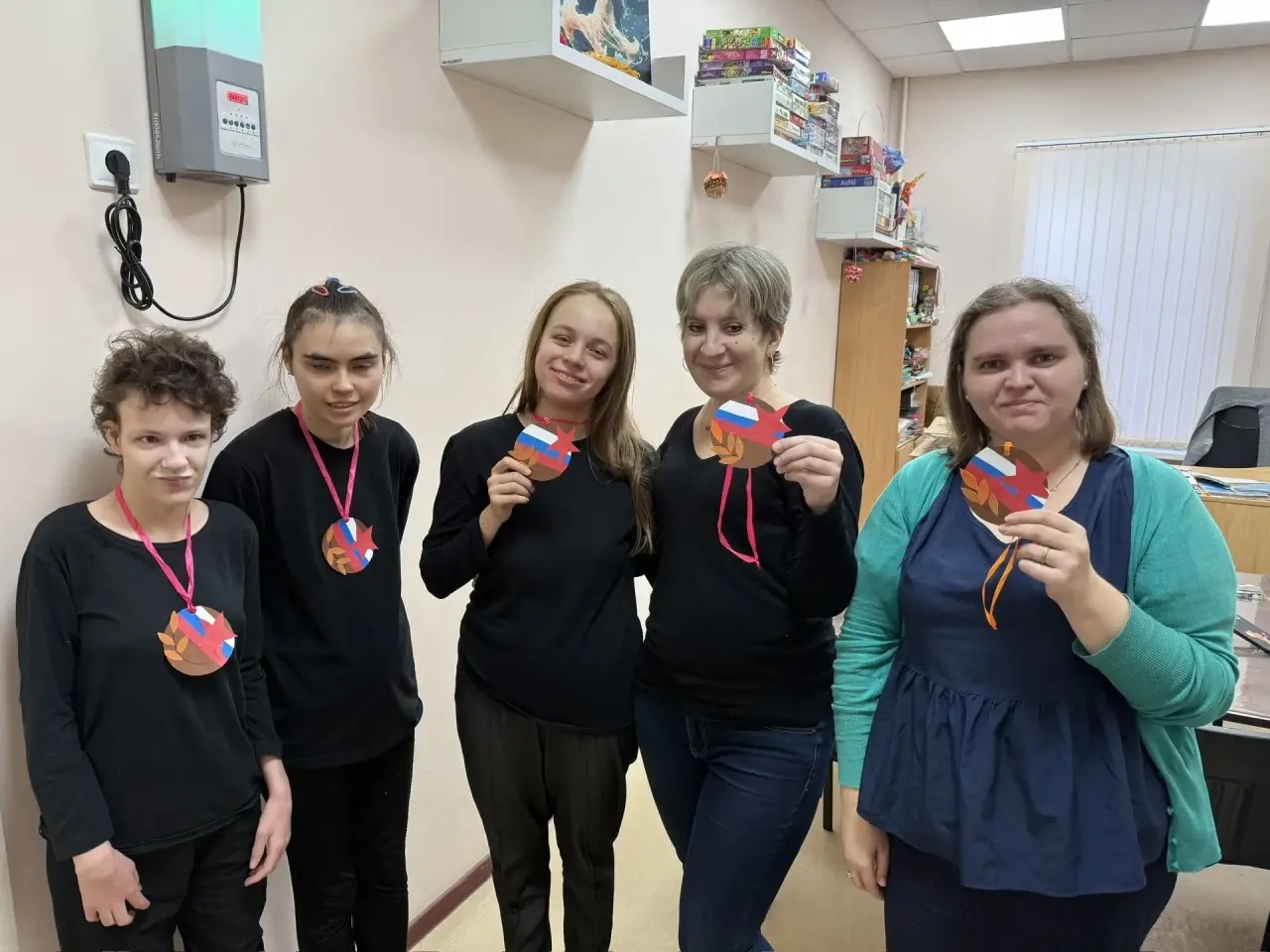 Творческий мастер-класс по изготовлению аппликаций ко Дню защитника Отечества