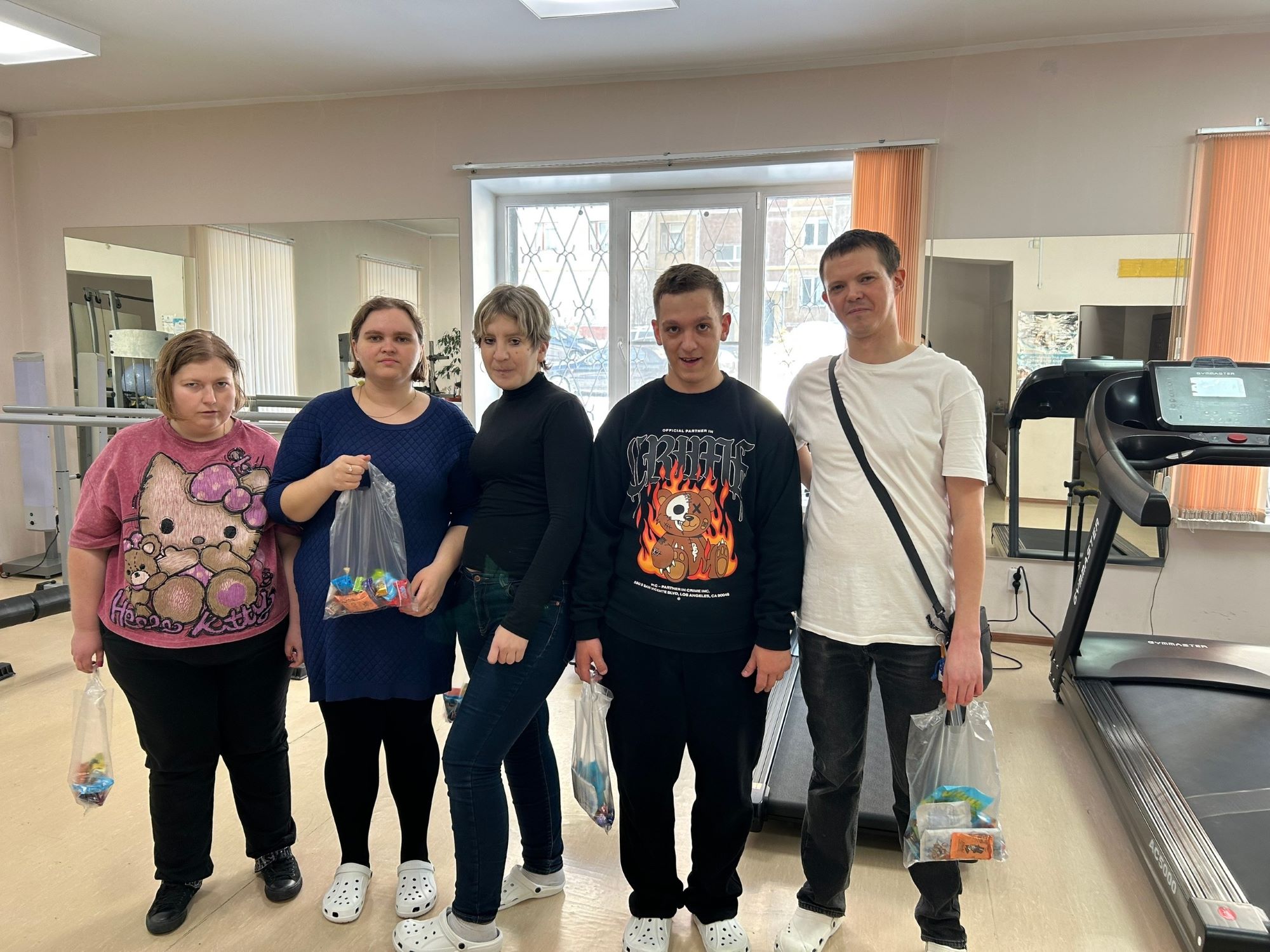 Спортивное мероприятие — хоккей на палках.